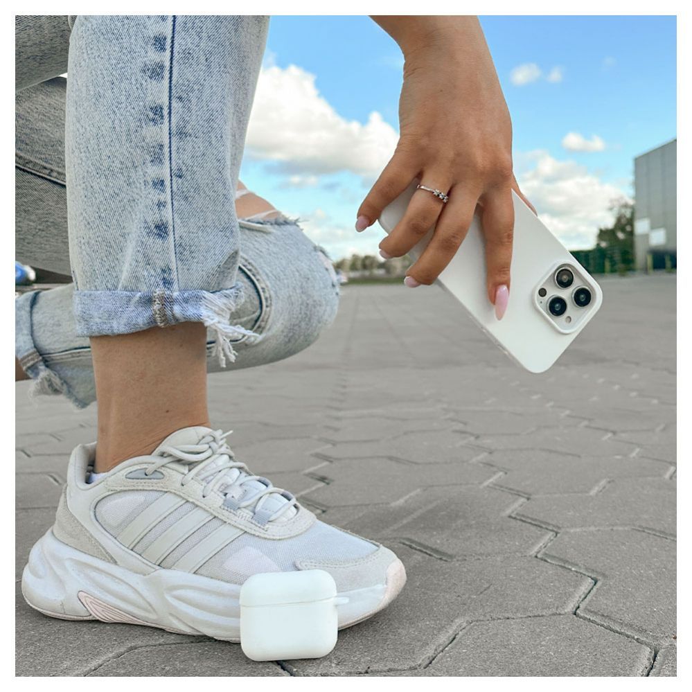 Back panel cover Evelatus Apple iPhone 15 Pro Premium Magsafe Soft Touch Silicone Case White