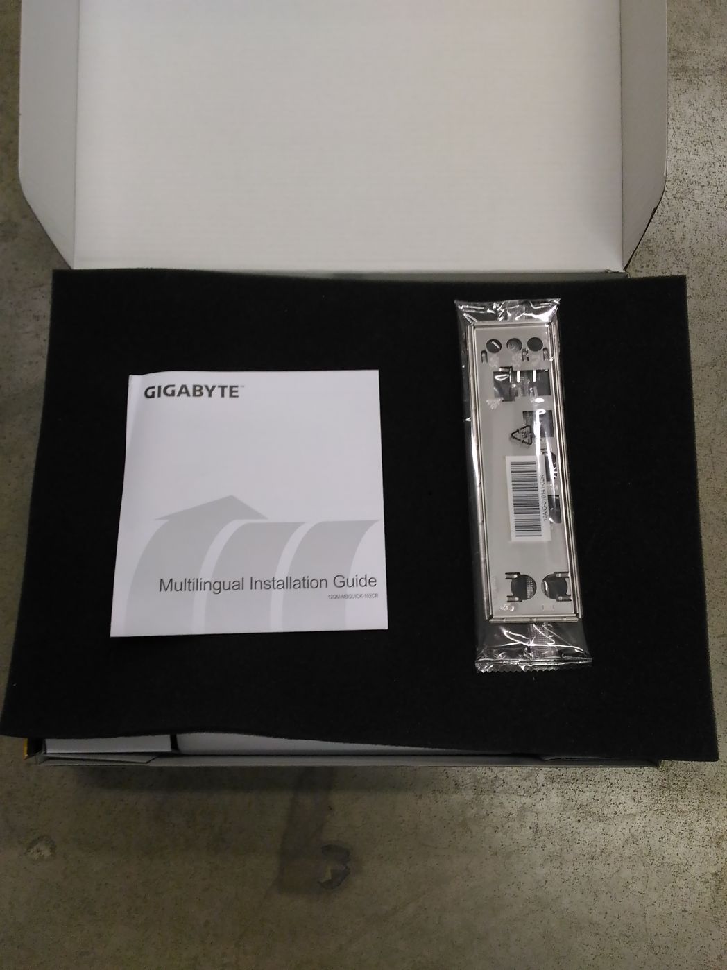 Intel protsessori emaplaat Gigabyte SALE OUT. Z690 AORUS ELITE AX 1.0 M/B REFURBISHED WITHOUT ORIGINAL PACKAGING AND ACCESSORIES, BACKPANEL INCLUDED