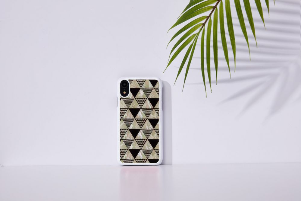 Maciņi Ikins Apple SmartPhone case iPhone XR pyramid white