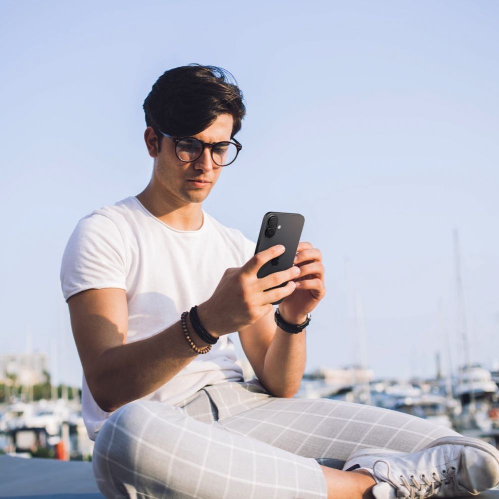 Muu telefoni lisavarustus Spigen Spigen Glass tR EZ Fit Optik Pro Tempered Glass for iPhone 16 / 16 Plus / 17 Camera (2 pcs.) - Black