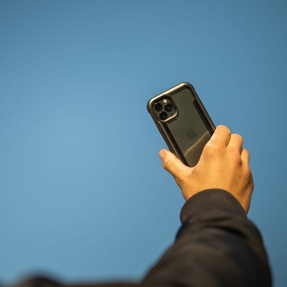 Tagakaaned Raptic X-Doria Black