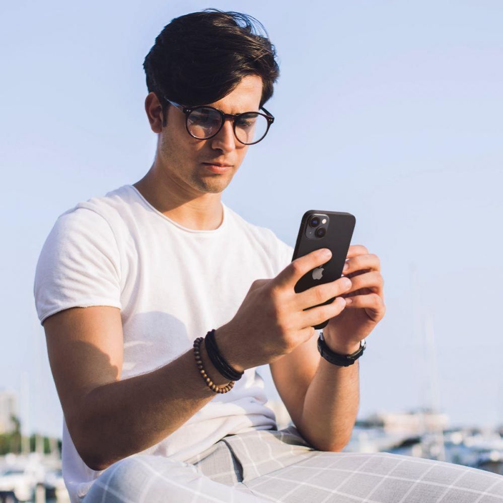 Kaitseklaasid Spigen Spigen Glas.tR EZ Fit Optik Camera Protector for iPhone 14 / Plus / 15 / Plus - Black 2 pcs.