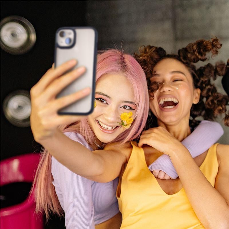 Back panel cover Spigen Semi-transparent