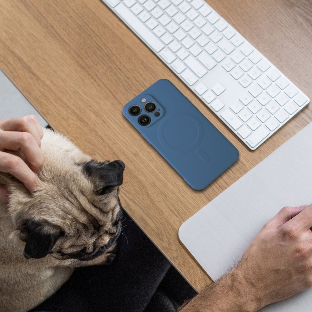 Tagakaaned OEM - SILICONE MAG COVER case compatible with MagSafe for IPHONE 16 blue