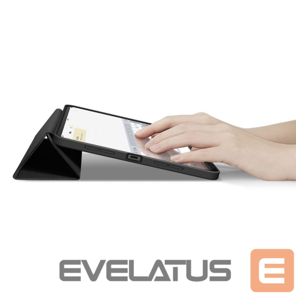 Tagakaaned Spigen Spigen Urban Fit iPad Pro 11" 2024 Case - Black