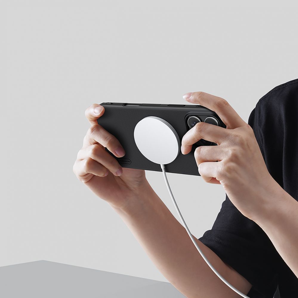 Tagakaaned Nillkin Nillkin Super Frosted Shield Pro Magnetic Case for iPhone 16 Pro Max - black