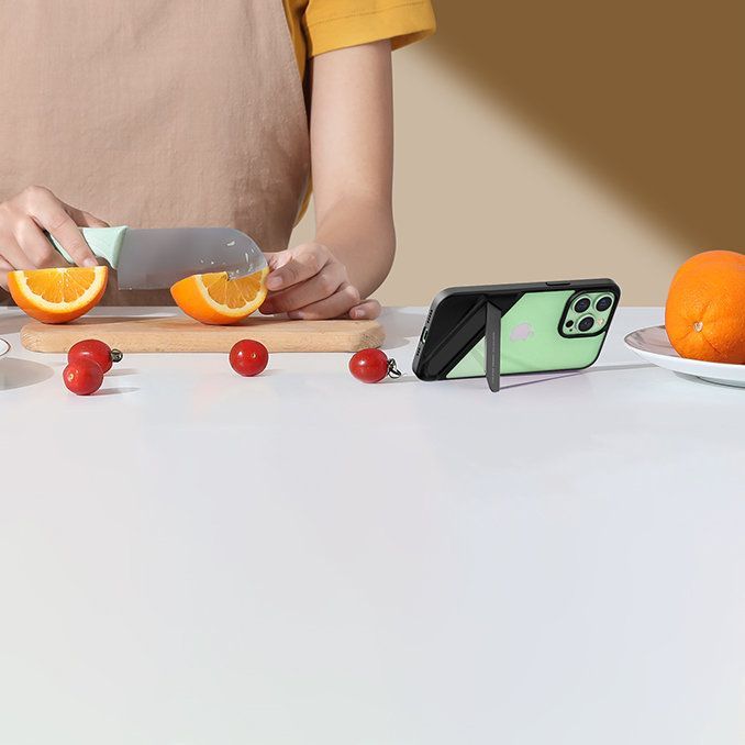 Tagakaaned Ugreen Ugreen Fusion Kickstand Case iPhone 13 Pro Hard Cover with Gel Frame and Stand black (90153)